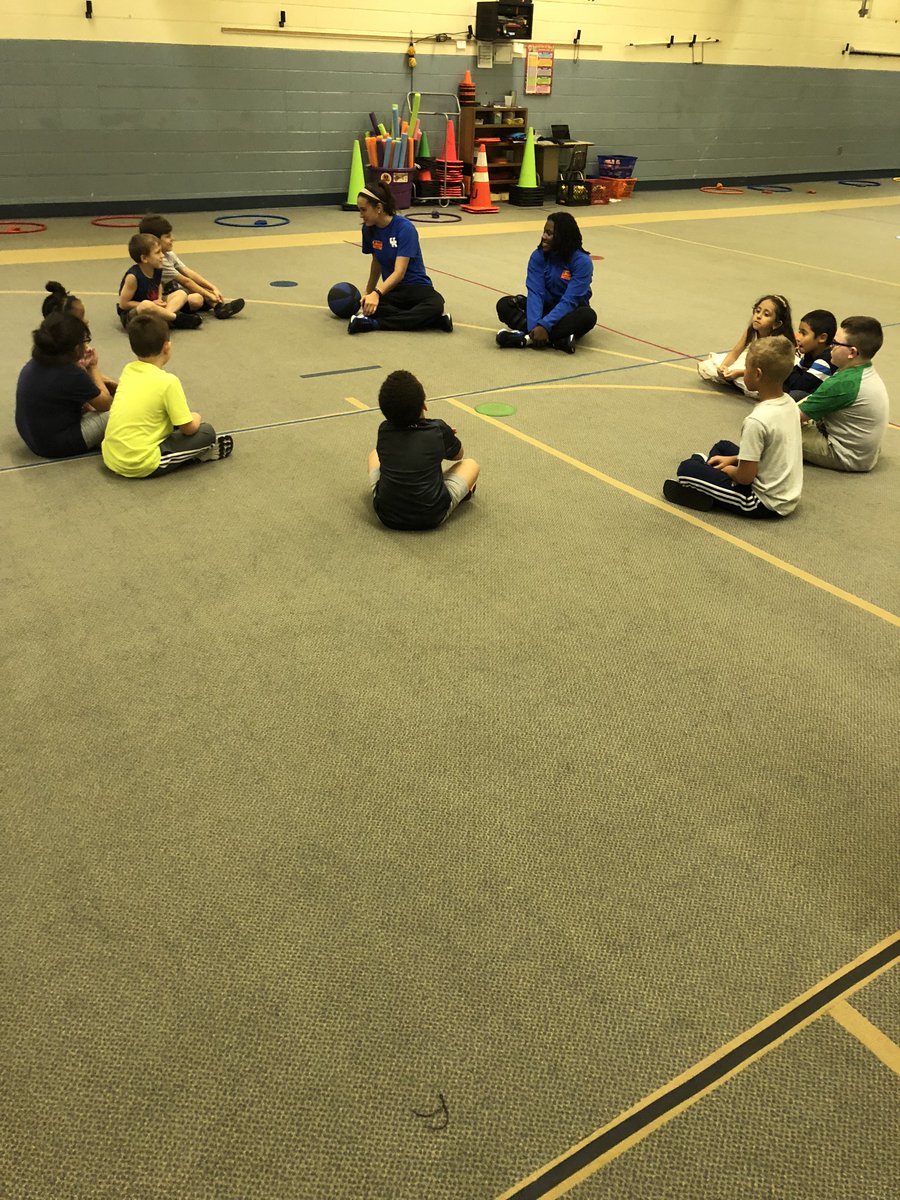 UKAthletics's tweet image. Being a Wildcat means being a role model.

As part of @PassportHealthP's #CatsInTheCommunity program, @KentuckyWBB recently spent time at a local elementary school to share how being student-athletes has helped them become who they are today.