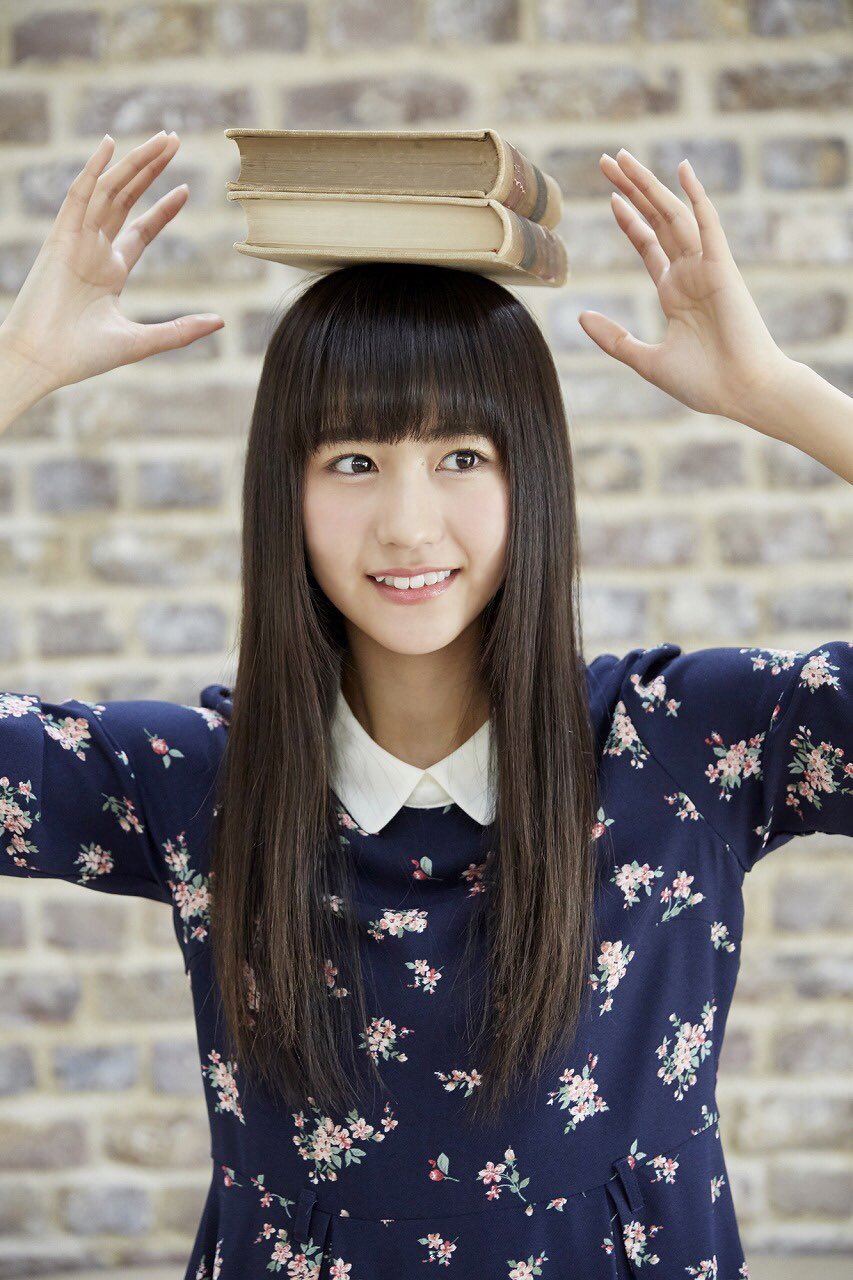 そばかすちゃん 欅坂46の土生瑞穂ちゃんの垢抜け方 初期 最近 可愛い系から綺麗 クール系にチェンジ これが一番大きいと思う 前髪を軽めに ぱっつんから流し前髪に 髪をバッサリ切る 髪色に合わせて眉マスカラも茶色に 歯並び矯正