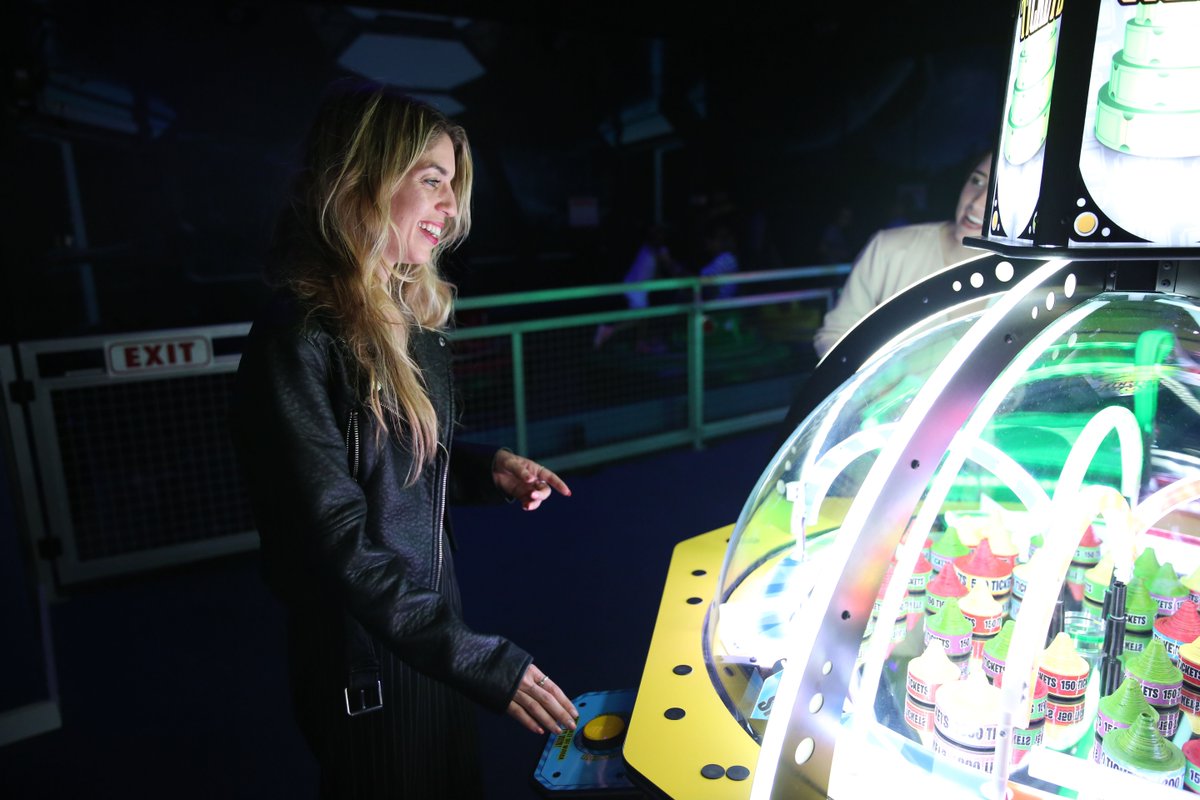 It's the middle of the week and we know you need a break! 💪🏻Stop by FunDimension after work and enjoy half off all arcade games, laser tag, 7D theater, and bungee jump.👾⁣

 #VideoArcade#Entertainment #WynwoodWalls #WynwoodMiami#WynwoodArtDistrict #VideoGames #ThingsToDo