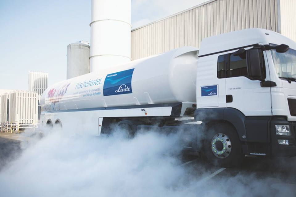 RobinJo37482271's tweet image. Now hiring! Looking for Truck Drivers for our Lima, Ohio location! We offer up to $90,000 annually, $5000 Sign on Bonus and flexible schedules! Click the link for details! bit.ly/2A6DaA4 #Lima #Ohio #trucking #trucker #Truckers #JobSeekersWednesday #TruckDriver #jobs