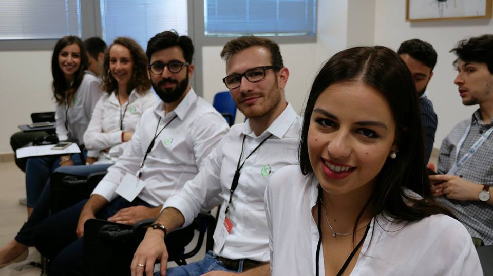 keygosharing's tweet photo. @AutodromoModena Vogliamo #condividere il primo evento importante a cui #keygo ha partecipato il 29 giugno, il “Demo Day &amp; Expo” @AutodromoModena! Il primo dei nostri #successi! #teamwork #teamkeygo #firststep #workinprogress #keygosharing #sharing #carsharing #condividereèbello https://t.co/RJ3po1P95i