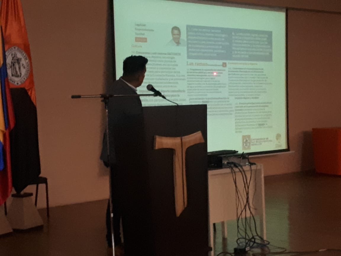 USBmed's tweet photo. Primer día del "III Simposio en entrenamiento deportivo, una lectura local, regional e internacional". #EventosUSBMed 

Evento realizado con el apoyo del @INDERMEDELLIN y la @AlcaldiadeMed https://t.co/9FJ7qjAjpR