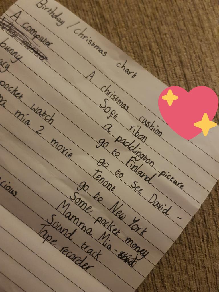 buzzbeebuzzbee's tweet photo. 7yr has nvr really written a list, but this year has embraced it! Can anyone help?! Lol @jk_rowling @georgiaEtennant @redbreastedbird @mammamiamovie @paddingtonbear #rwalley #detectivewizardtimetraveller #harrypotter #drwho #hairymaclary #httyd #nativity2 #murdermostunladylike https://t.co/8AVIYtT6aI
