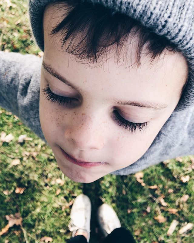 Freckles and eyelashes 😍
.
.
.
#kidsforreal #visualsauthority #motherhoodslens #motherhoodinspired #simplychildren #childrenoftheworld #momentsofmine #thehonestlens #visualscollective