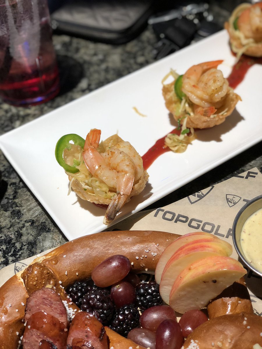 MTsteamboat's tweet image. 1st visit to @Topgolf in #columbusohio #topgolfcolumbus #greatforkids #awesomefood #GoodVibes @SailorDave17 @WWhitmer37 #golf 🏌️‍♀️ 🏌️ ⛳️