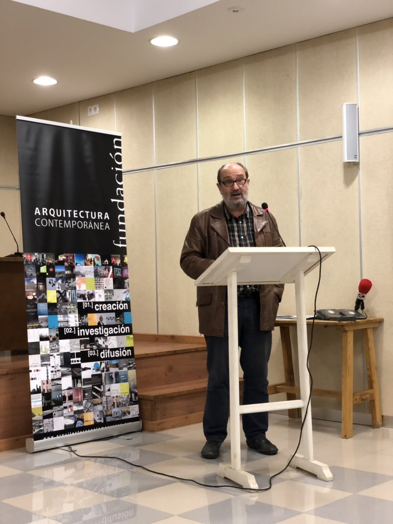 funarco's tweet image. “Ver la calle, es ver la diversidad” José María Manjavacas de @EtnoCordoba en la entrega de premios de #entreplanos. @autismocordoba ganadores del premio del público! @ACastrodelRio @dipucordoba @culturadipucor