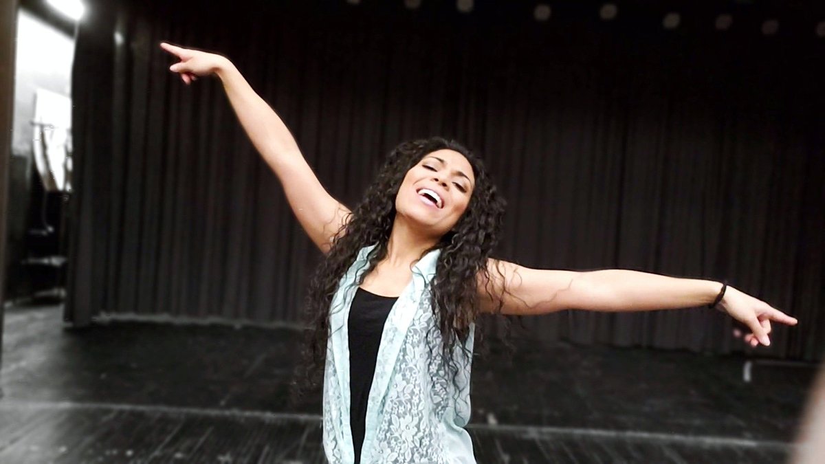 Nayeli Abrego (@nayeli_musica) on Twitter photo Thanks for hosting <a href="/GhomeshiEffect/">TheGhomeshiEffect</a> , <a href="/LaurentianU/">Laurentian University - Université Laurentienne</a> ! Met some truly inspiring people, and had a little too much fun 😁🎭
#TGEontour #LaurentianU #Sudbury Thanks for hosting <a href="/GhomeshiEffect/">TheGhomeshiEffect</a> , <a href="/LaurentianU/">Laurentian University - Université Laurentienne</a> ! Met some truly inspiring people, and had a little too much fun 😁🎭
#TGEontour #LaurentianU #Sudbury