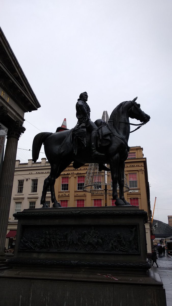 rosalia_tv's tweet photo. Unhas pequenas recomendacións se visitades Glasgow (Escocia) #Glasgow #Scotland #Escocia #VisitingScotland #Trips  https://t.co/dyfLKvMFvQ https://t.co/w75SB41a7S