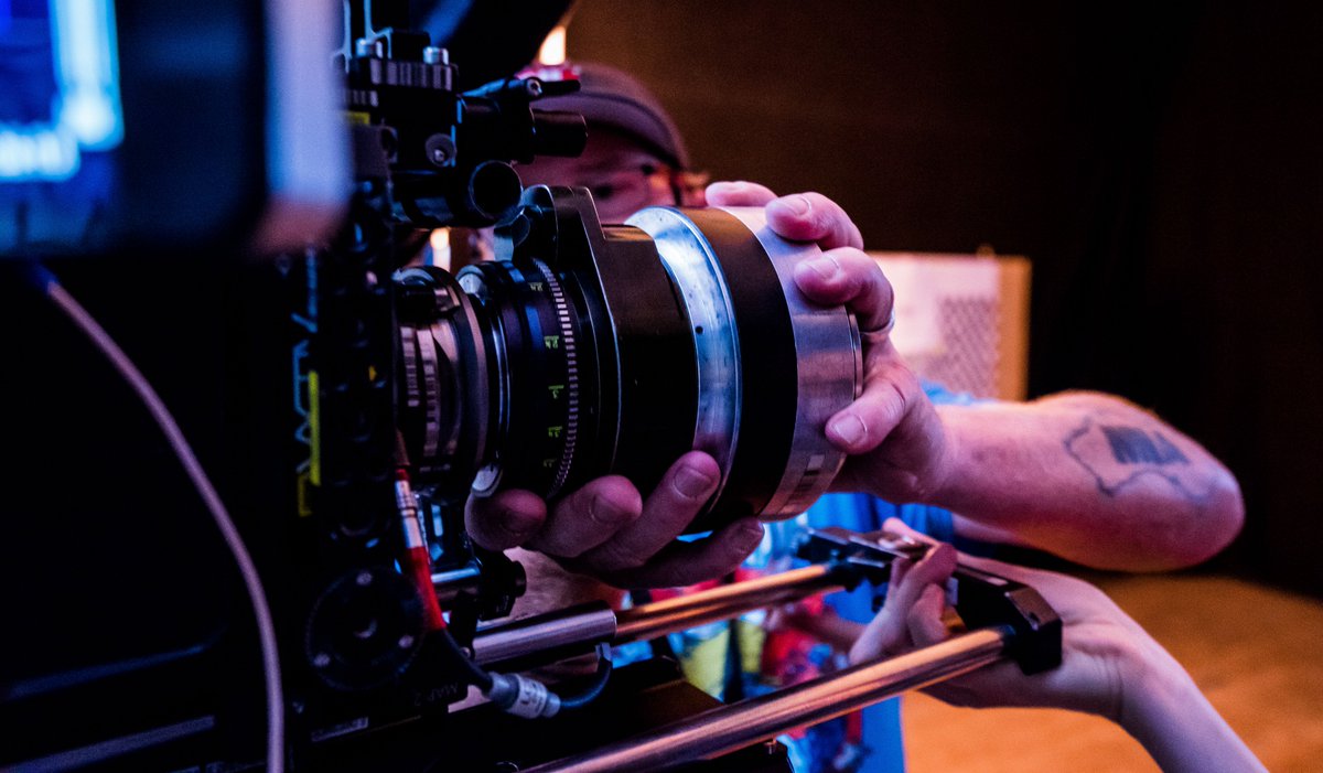 2067The's tweet photo. Our DOP Earle Dresner has been producing some gorgeous images with these beautiful lenses from @Panavision .

#2067TheMovie #Cinema #Onset #Lenses #Panavision #DOP #Scifi #IndieFilm https://t.co/XGOPIu0gu6