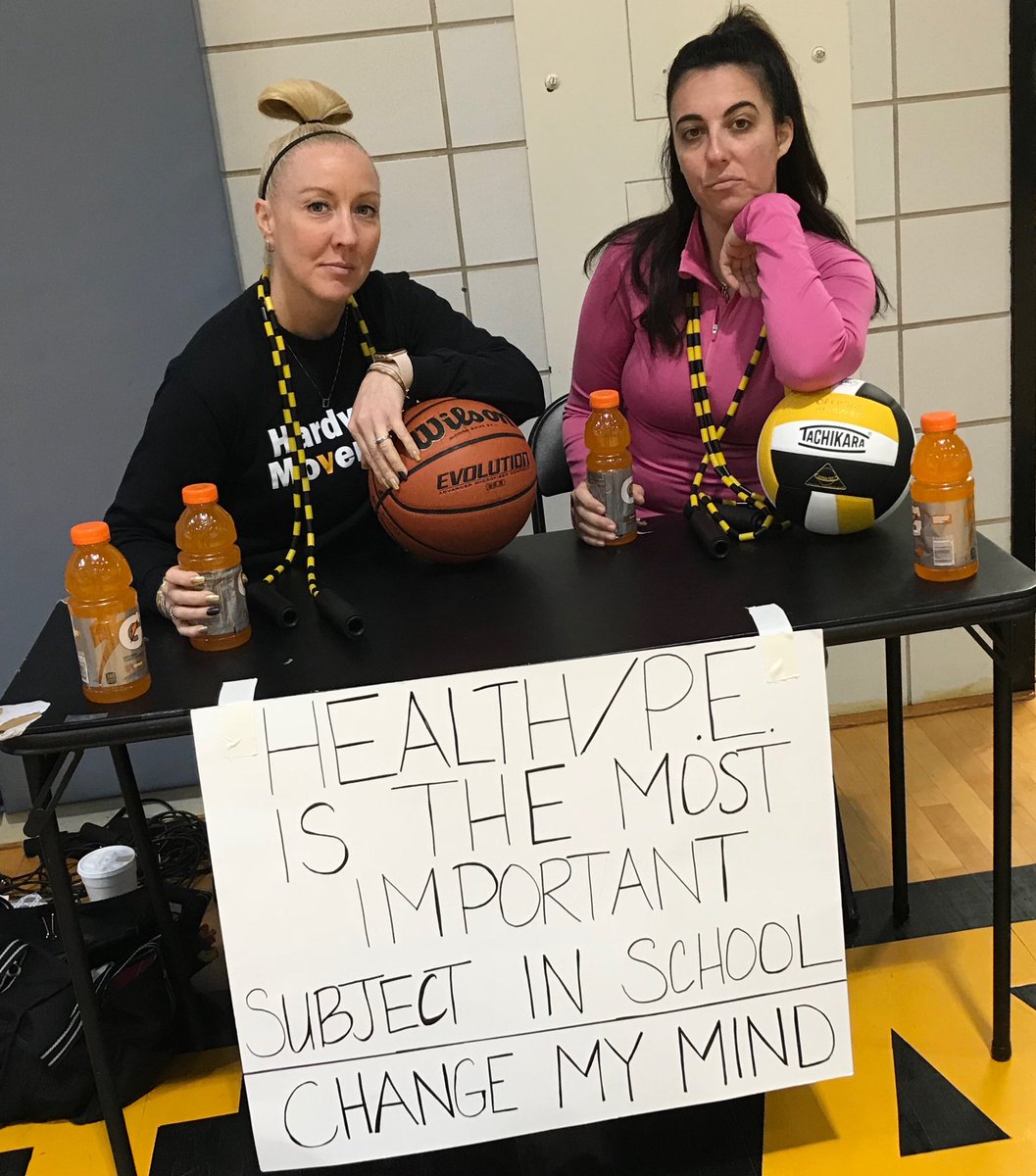 ldisab's tweet photo. What do you MEME you ain’t got no spirit?! #SpiritWeek2018 #MemeDay #ChangeMyMind @TheEllenShow https://t.co/ev0hTqR6tq