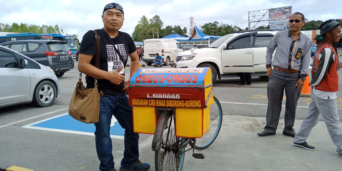 bozzmadyang's tweet photo. Disambut kuliner khas Siborong2 #Ombus2
#PUPRsiapmelayani
#InfrastrukturUntukIndonesiaMaju
#PUPRSigapMembangunNegeri https://t.co/QGuB3Jlj9u