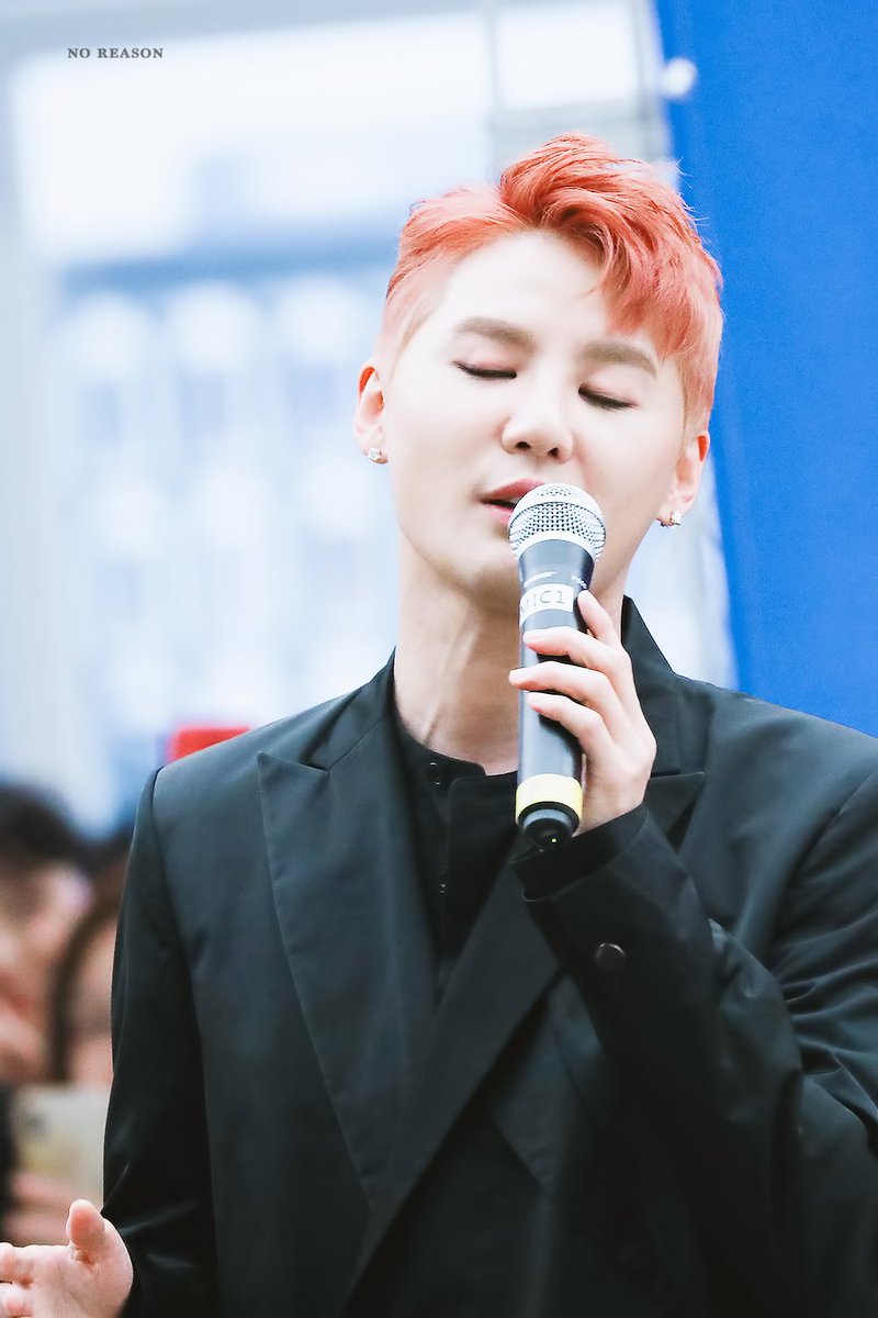 NoReason1215's tweet photo. 181107 코엑스 팬싸 #시아준수 #김준수 #준수 #xia #junsu https://t.co/AdnyusxWaE
