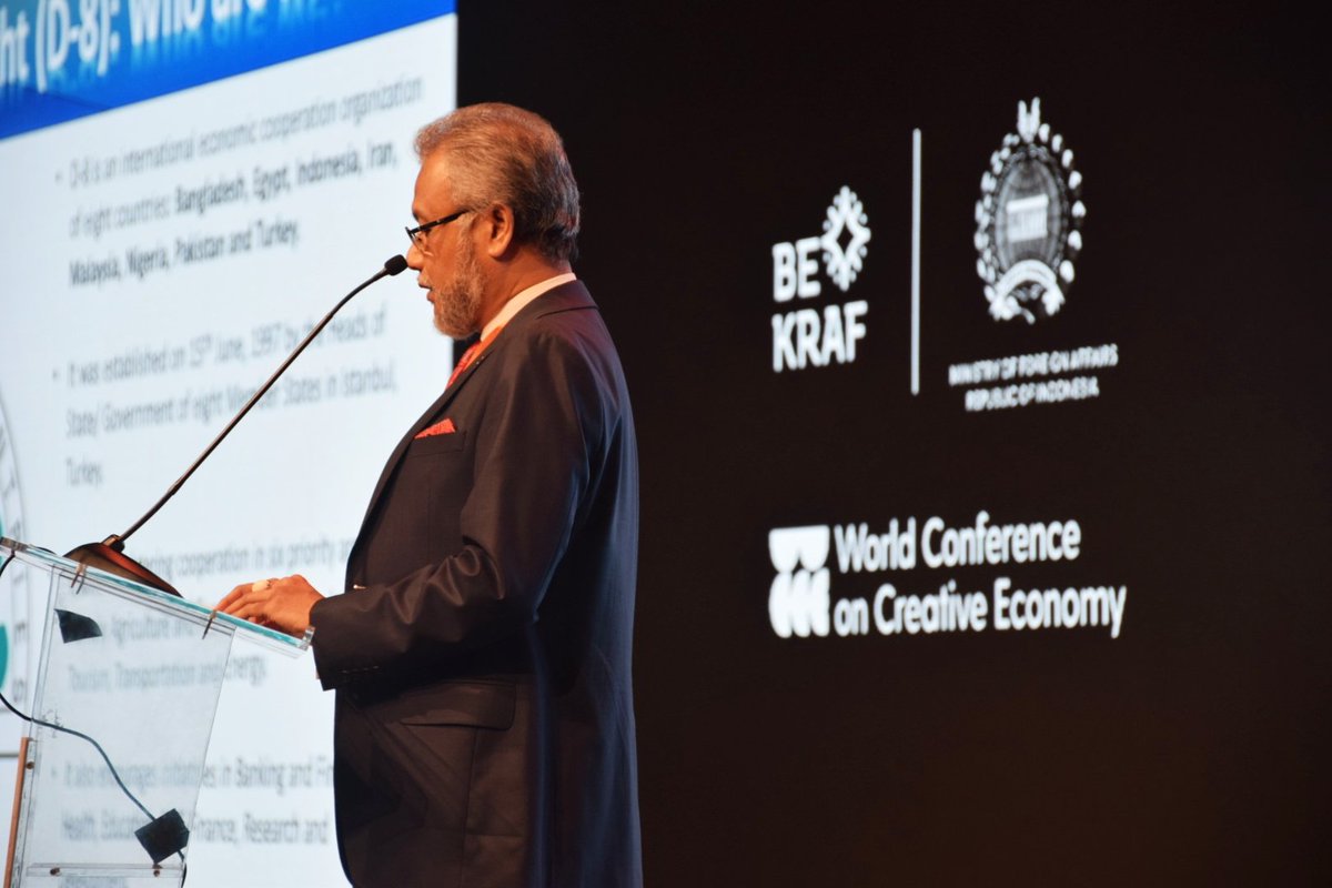 D8org's tweet photo. The #D8 Secretary-General, H.E. @JaafarKu, addressed the World Conference on #CreativeEconomy, organized by @BekrafID, regarding "#Financing, #Investing in the Future of Creative Economy Development".

@WCCE2018 @D8org #WCCE2018 https://t.co/0hg6XOheXu