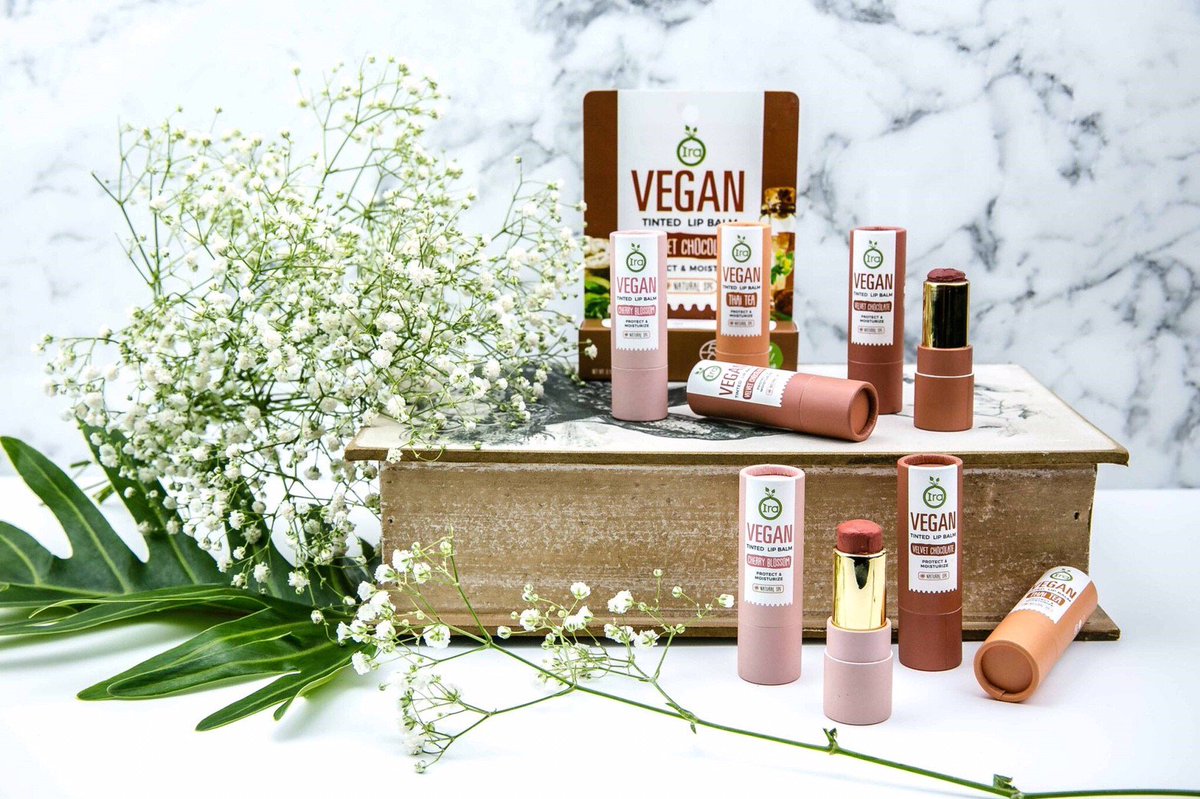 KPTPX_REVIEW's tweet photo. #แจก Ira Vegan lipbalm 1 สี (เลือกได้) 1 รางวัล  Re+ฟอล เท่านั้น ประกาศเมื่อ 2700 ฟอล เวลา 20.00-24.00 
#แจกของ #ของแจก #แจกวนไป #พื้นที่ของแจก  #แจกวนไป  #แจกฟรี #ฟรี  #ของฟรี #ลิปบาล์มไอรา https://t.co/IkH1mC0Gl8