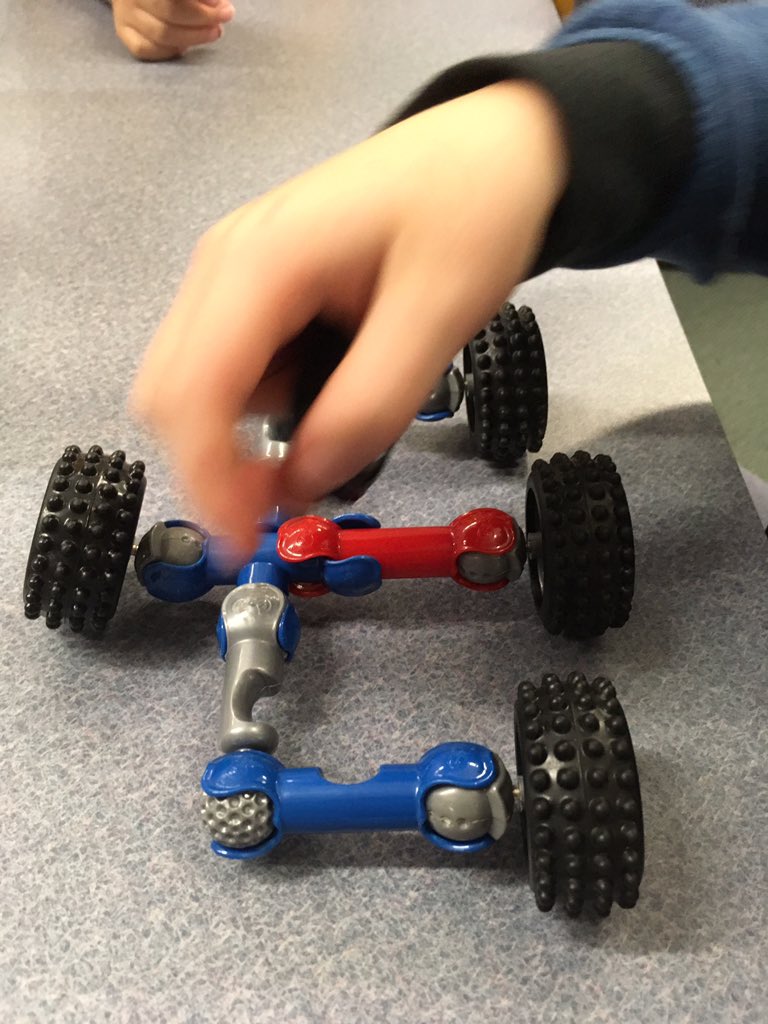 More creativity at MakerSpace Morning at Carpenter Elem.👍🏼