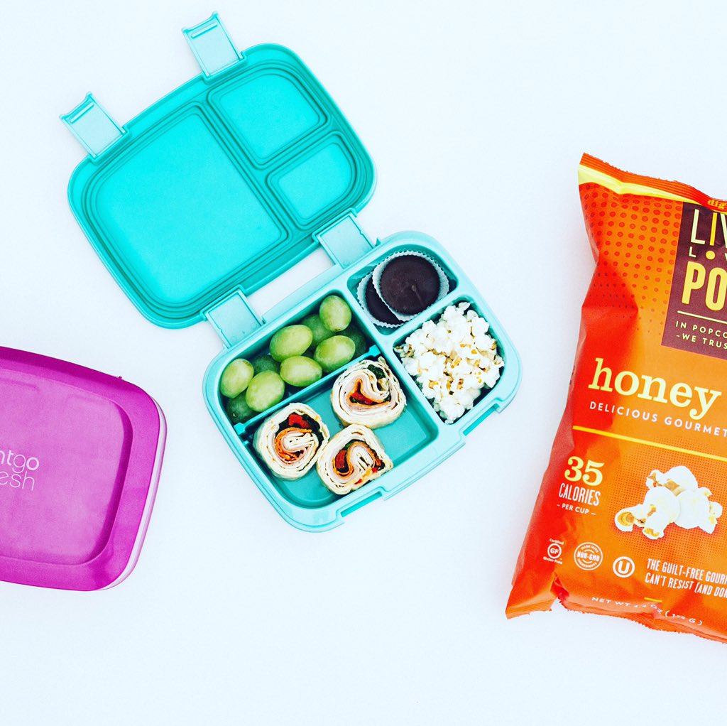 livelovepopLLC's tweet image. We’ve got your Wednesday covered! We teamed up with our friends @BentgoLunch for a giveaway that will make packing lunches a piece of cake! 

Head to our Instagram page to enter! 
instagram.com/livelovepop/?h…

#livelovepop #bentgo #snacktime #giveaway