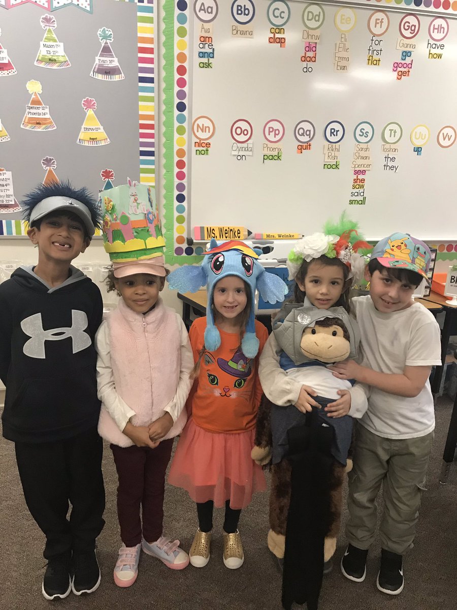 WeinkeLara's tweet photo. Crazy hat day!! @HospElementary https://t.co/fICoRCNppk