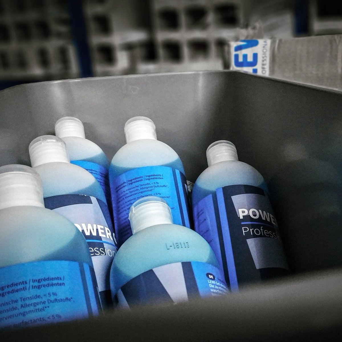 LimCrisOnline's tweet image. Lo probamos y te lo contamos. 😉
Pronto disponible en limpiacristalesonline.com

#limpiacristales #limpieza #limpeza #neteja #garbitasun #windowcleaner #windowcleaning #lewi #jabon #soaps