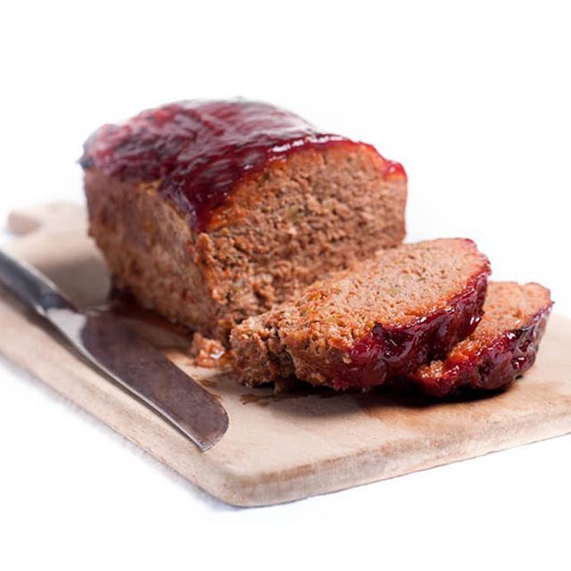 James Beard Award winner Chef Adam Siegel makes this meatloaf with Strauss Free Raised Veal and serves it with a side of cornbread. It's one of our favorite meals! ift.tt/2zA65ew
