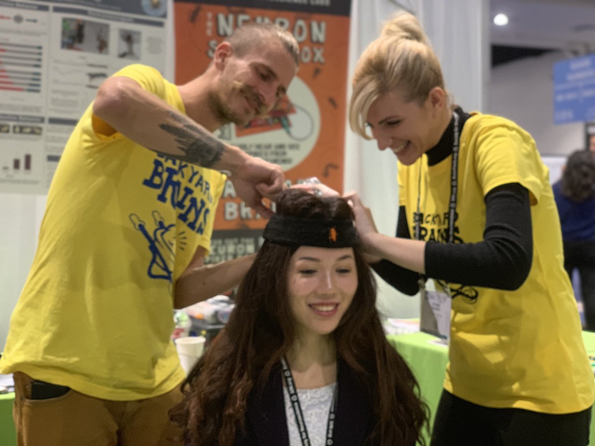 BackyardBrains's tweet photo. There are 8765 hours in a year. But only 1 is the BYB Good scientist special. Last hour of #SfN18  those who stay will be rewarded! 10% off. Come on down! https://t.co/UOmrP7Xmhx