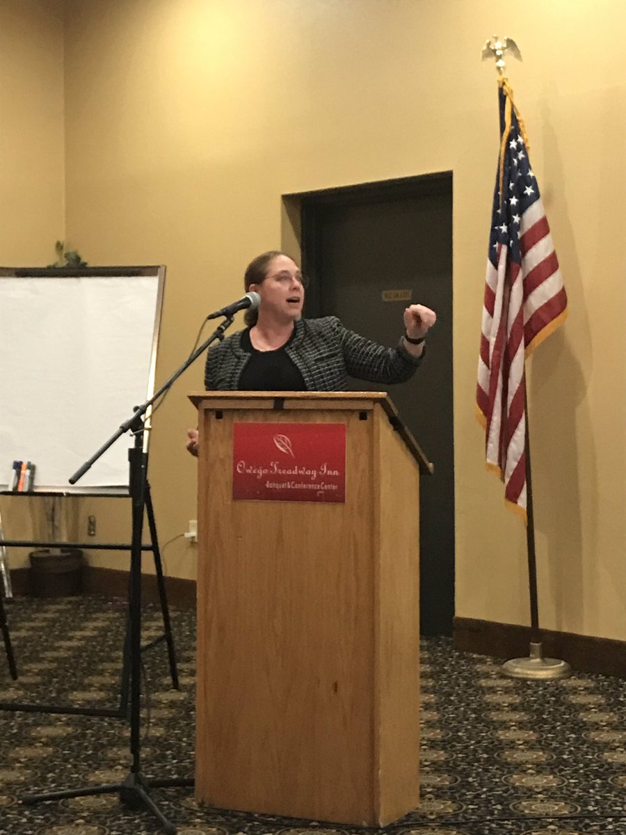 Dora Leland 😷🍎 tweet media