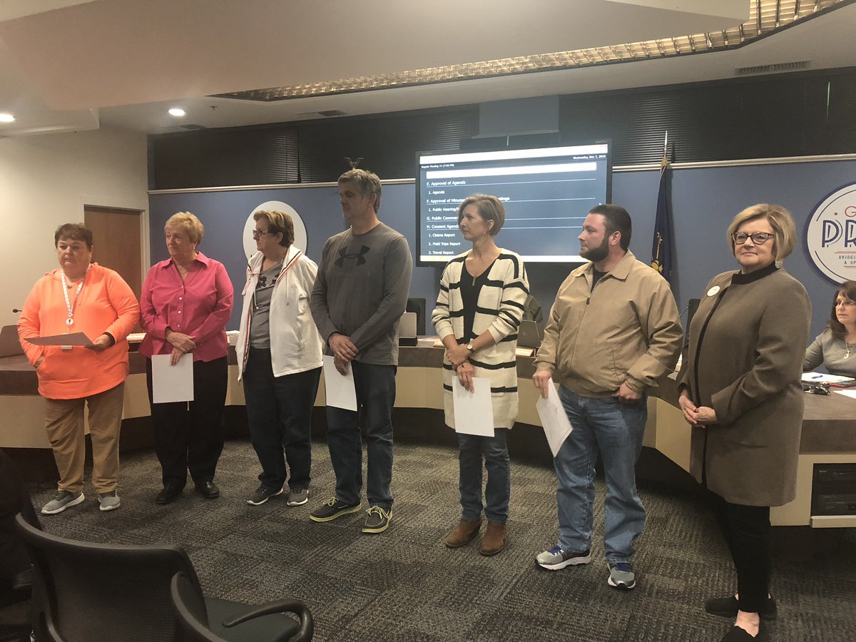 GCCSchools's tweet image. Thank you to our amazing bus drivers that had no accidents during the 2017-18 school year and to date this school year. We have 85 drivers with this zero accident record! #wearegccs #gccsPRIDE