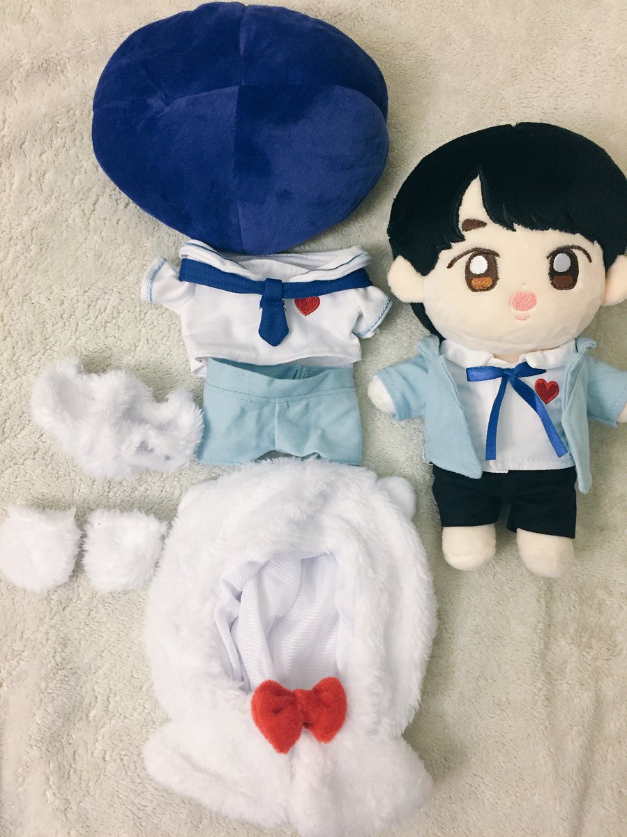 ChimKookiie's tweet photo. He has the cutest butt ever haha 😂 thank you @DOKIJIN1204 he is adorable! And @zheongguk for the GO~ #GukGo https://t.co/jGgRcDOZUL