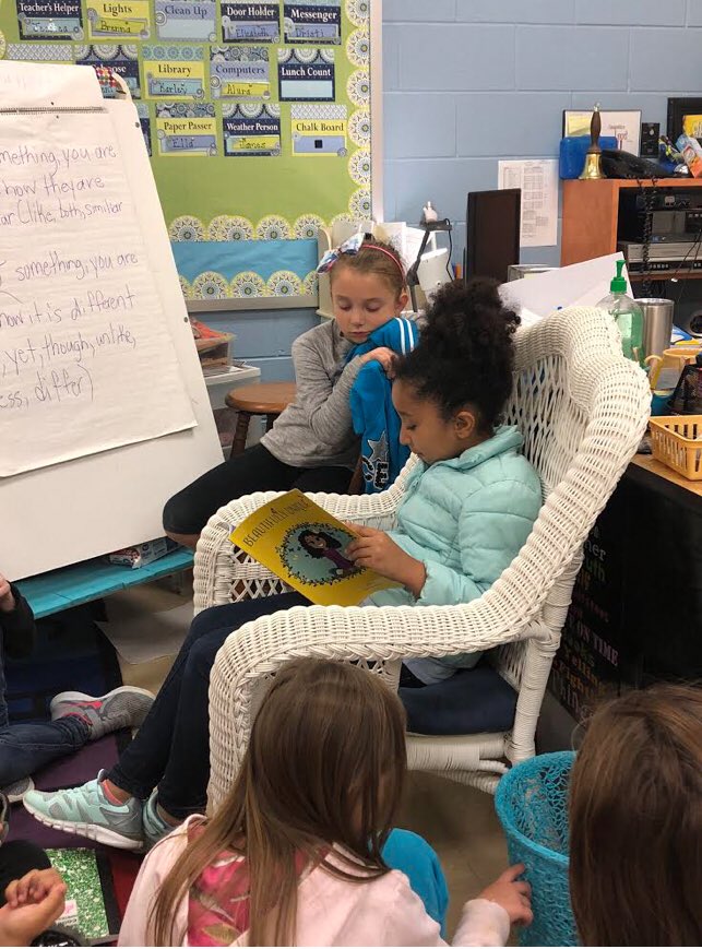 StreetChic247's tweet image. Sophia got to read her book to her class today 😍 I hope they all enjoyed her story! #beautifullyunique #biracialbabies #multiculturalfamily #childrensbookillustration #biracialbooks #childrensbooks