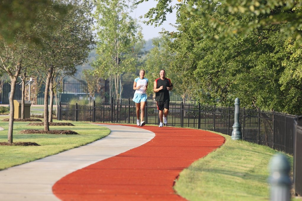 Craig_Ranch's tweet photo. At Craig Ranch, we encourage residents and visitors to get outdoors and connect with nature! We have a variety of parks and miles of walking trails for you to enjoy. https://t.co/4Hed28fWCe https://t.co/rOrdjn1R7p