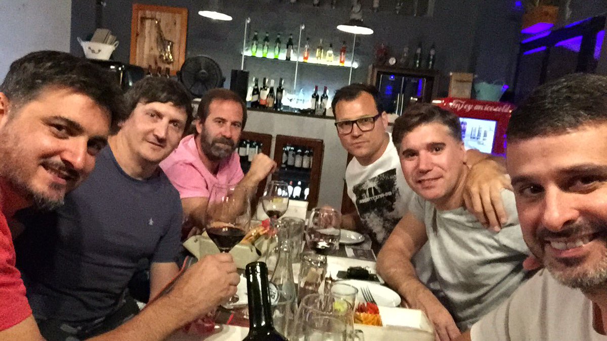 manuelmasut's tweet photo. Después del #Coprovi2018 la banda ya proyecta su próximo viaje a la cueva del gran @VinotecaMRWines https://t.co/MQ0KaI1aFl