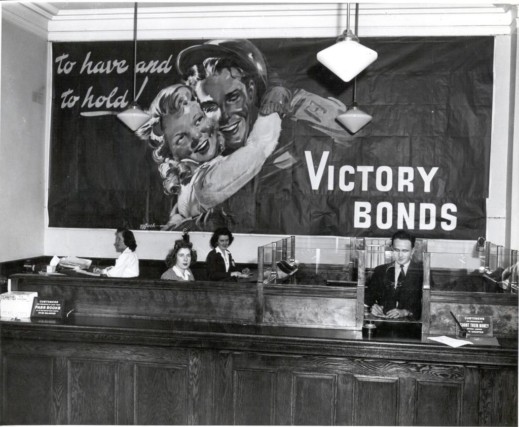 TD_Canada's tweet photo. TD pays tribute to its employees who served in the Canadian Armed Forces during the First and Second World Wars, and honours all those who have served in wartime and on peacekeeping missions. Visit our exhibit at King &amp; Bay, Toronto branch now until Nov 13 #TDRemembers https://t.co/ENYDM4765Z