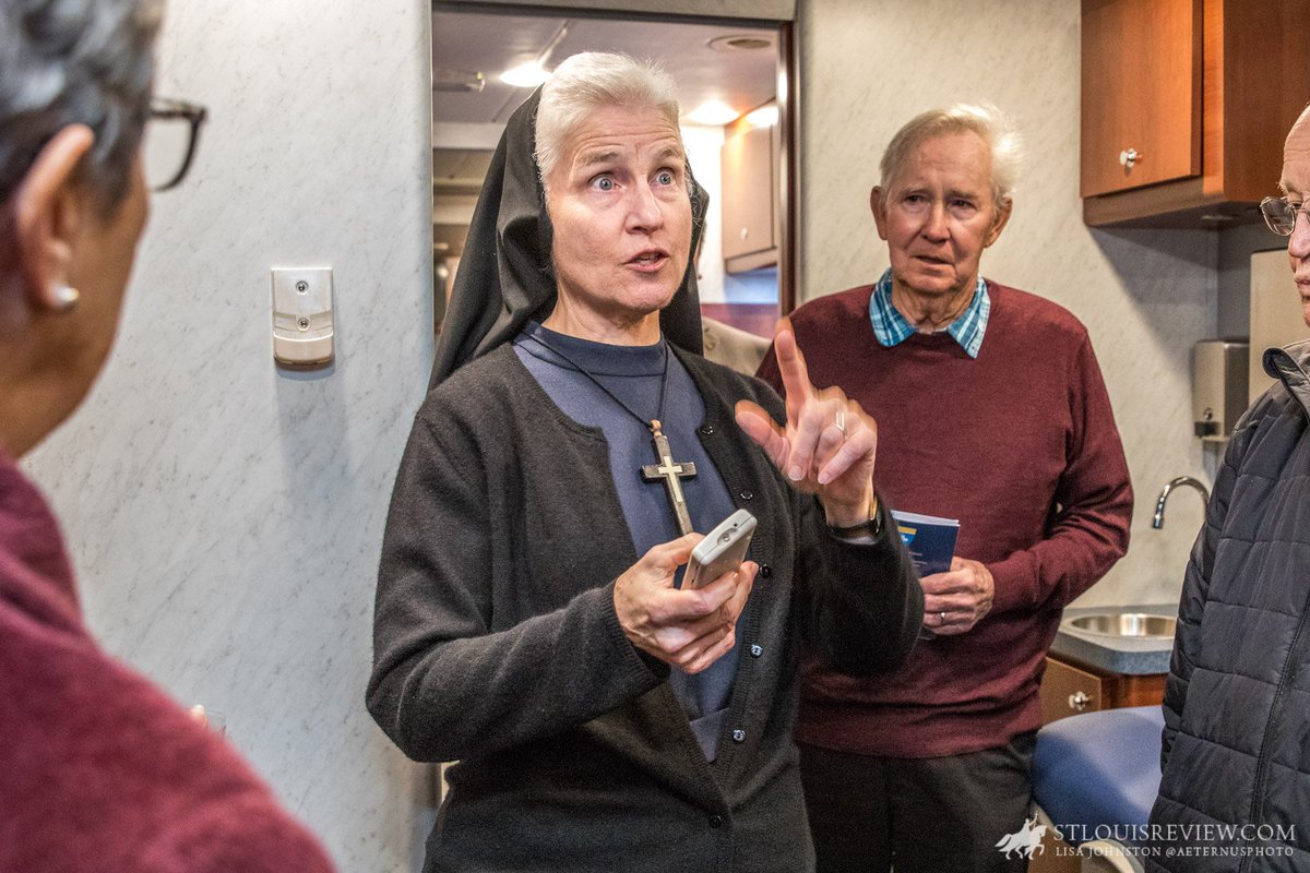 StLouisReview's tweet photo. Blessing of the Rural Parish Mobile Clinic by Archbishop Robert Carlson so @archstl can bring health care services to the poor. Read more: https://t.co/0xR7UMVyIE https://t.co/rkEQXBZIVH