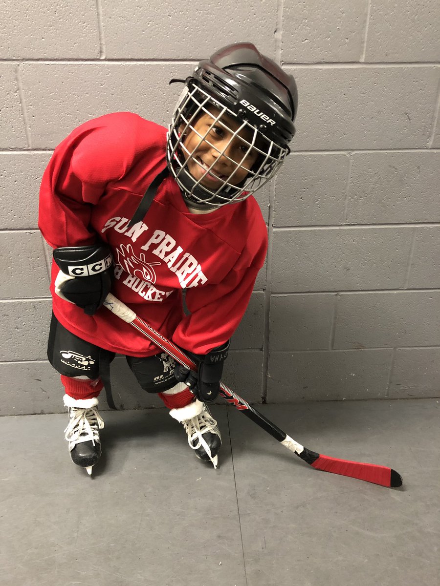 badgerhockeyfan's tweet image. So it begins. Jaxton’s first night of organized #hockey as a Mini Mite! #FutureBadger #MiniMite #DropThePuck