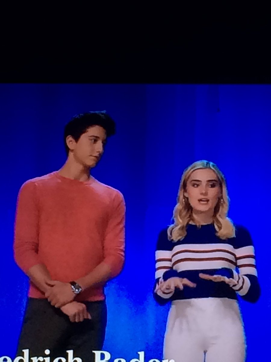 Peacelovefaithx's tweet photo. @ImMegDonnelly i say #paylor has great chemistry and amazing voices @MiloManheim #AmericanHousewife https://t.co/3oN4SiC4U4