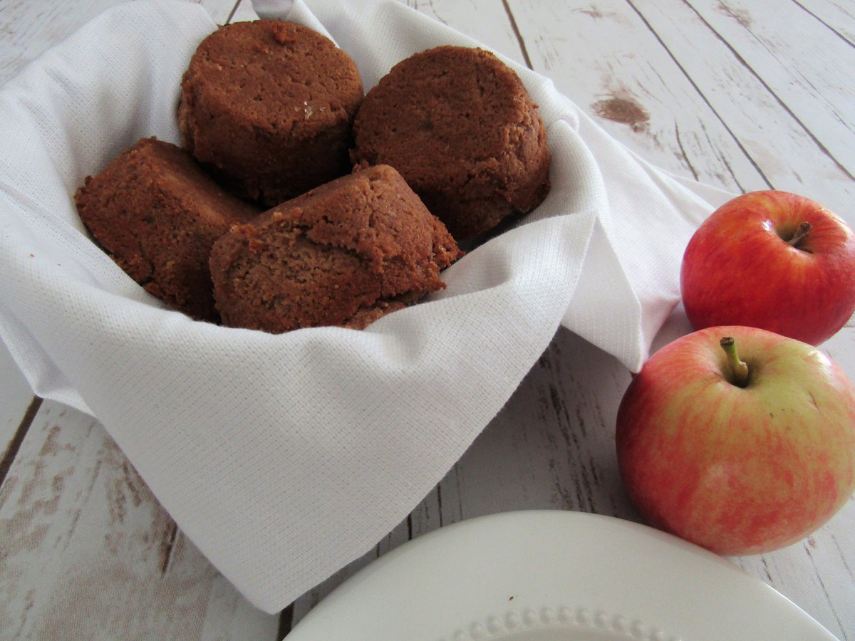 New #ontheblog, these #applesauce #muffins are a #kidsfavorite.  They are #glutenfree and #vegan and have #plantprotein.  Don't miss out!