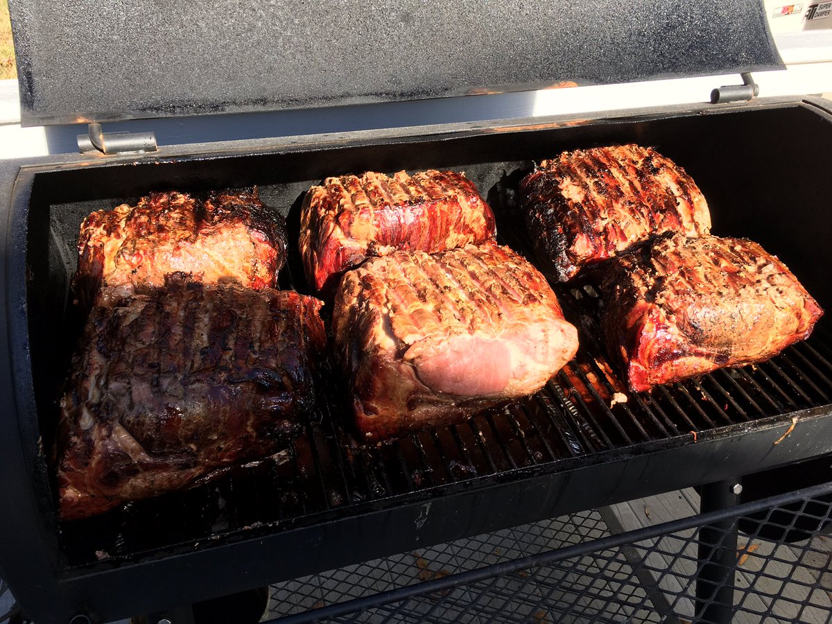 gesmith5's tweet image. I’m makin’ BBQ
