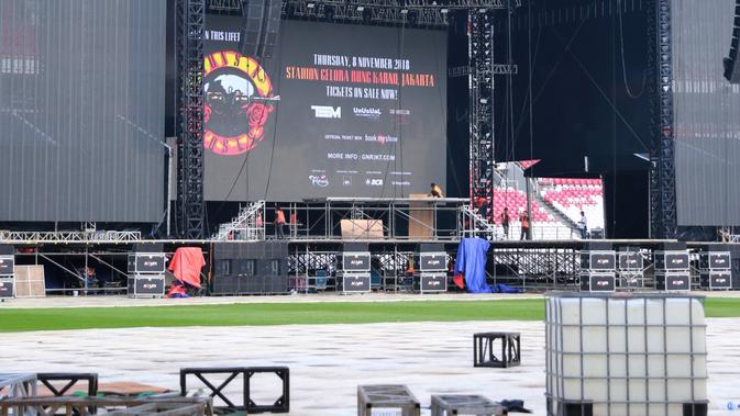 liputan6dotcom's tweet photo. 3 Ribu Personel Amankan Konser Guns N' Roses di GBK https://t.co/gqOgEf6dRR https://t.co/td2gAuTWPT