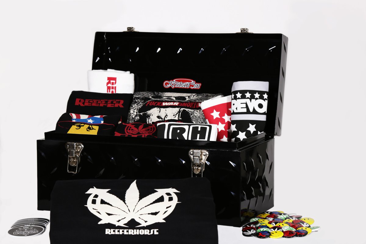 Kristian_Sin's tweet photo. Be Sure You Have The Right Tools To Build Your Streetwear Cred. Shop Online At Kristian Sin Store https://t.co/CO4f7nXLlX #surfergirls #surfermag #greasemonkey #dunebuggy #desertrat #bmx4life #streetmusician #extremesport #cannabisqueenz #ストリート系 #cannabisindustry #ガンジャ https://t.co/yD6zTXTuMz