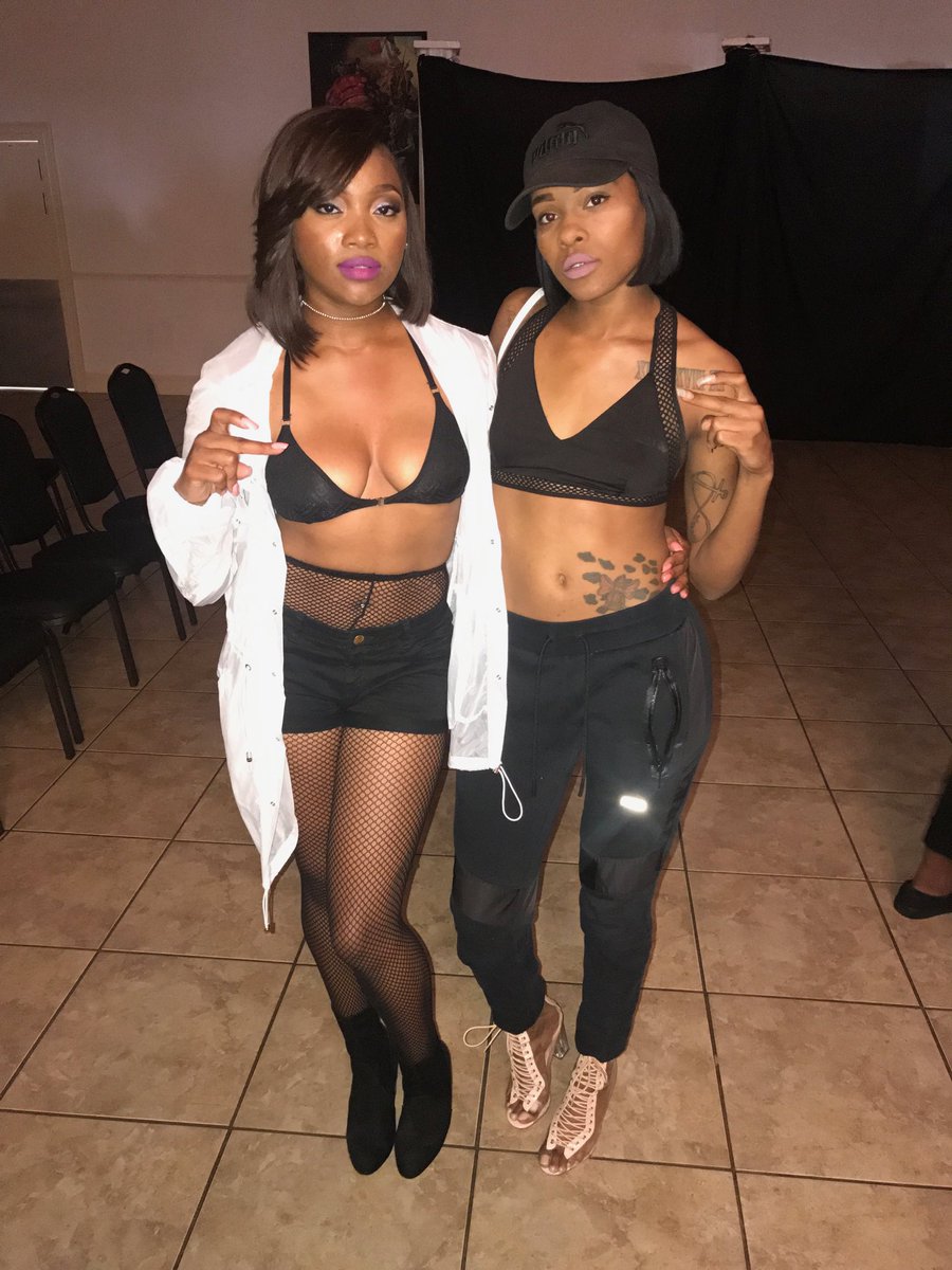 pinkdirtyheels_'s tweet photo. just because I miss youuuu 😩😍 @Jaee_Sade #FAM #FMTModels 🔴⚫️⚪️ https://t.co/X3ouZrdzdb