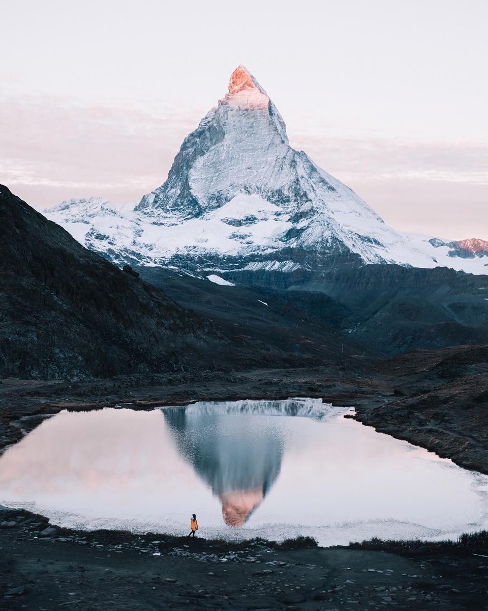 instagram's tweet photo. “I absolutely love places that make you and your problems feel tiny.” #WHPscale https://t.co/qlwAd60NpK https://t.co/OMMHcaYdUe