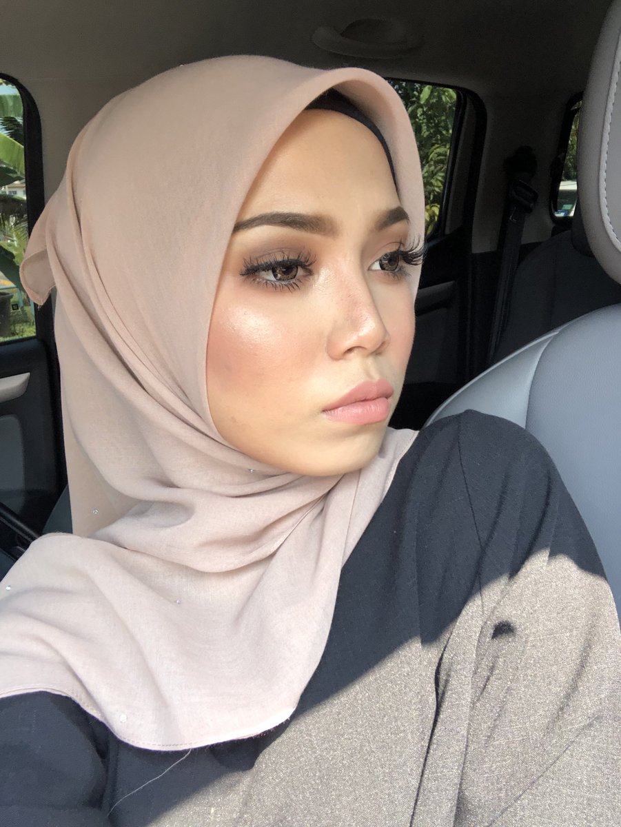 tashafatnin's tweet photo. FREE TUDUNG BAWAL for bawal lovers. Kak Mawar bagi free je tau untuk 3 orang terpilih if sampai 5k retweet. Nak?? RETWEET sekarang!! GOOOO 😜 kitaa baaggiiiiii... kita jannjjiiiiii💕 https://t.co/teIn7wnhXm