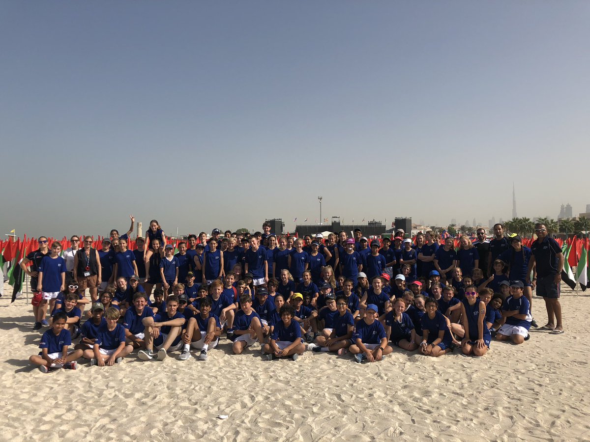 JESSYear8's tweet photo. Y8 celebrating national flag day #JESS_Secondary #JESSPSHE @JESSDubai #KHDA https://t.co/Q6B54gY34U