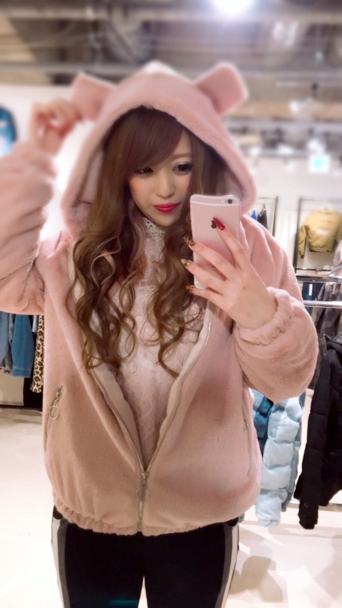 hiro_yve's tweet photo. レディースブランド『THICC』では、新作が大量入荷中‼️
当店セレクトの韓流アイテムを是非見に来てください❤️🐶❤️
4丁目プラザ 2階 降りエスカレーター前
THICC  by  GORI'Z
#kpop #KPOP好きな人と繋がりたい #いいね返し #いいねした人全員フォローする #お洒落さんとつながりたい #ootd #gucci https://t.co/6wHaqZNFTH