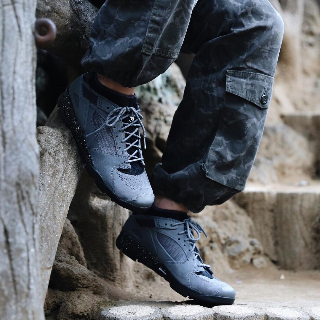 nike air revaderchi flint grey