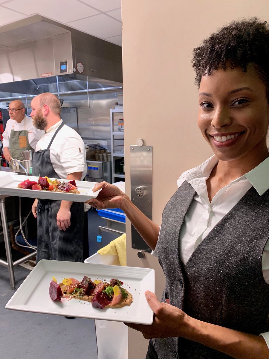 SAVFoodWineFest's tweet photo. Tonight’s Celebrity Chef Tour Dinner was a success. Thank you to all of our chefs and beverage partners #savfw @bettolabham @Snackbar_OXMS @emporiumkitchen @PerryLaneHotel @cotton_rye @PacciSavannah @celebcheftour @beardfoundation @SavTech https://t.co/0ICk8wFJKE