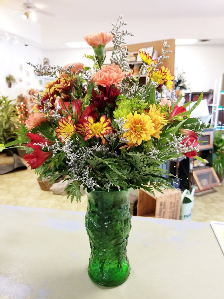 KurtzFlorist's tweet photo. Good bye October ---- Hello November ..... The Grateful Month https://t.co/CbG58PC3B9