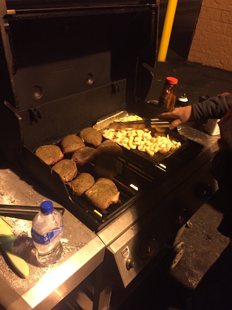 2810 freight appreciation, steak and shrimp for a hard working team. ⁦@KevinMasseyTHD⁩