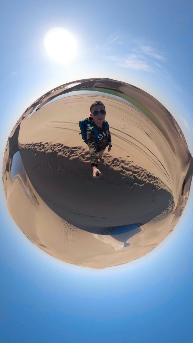 Smartcloud6's tweet image. Photo of the day @Morris_Li
Hidden in a water bubble inside the desert. 🤣🤣🤣
#gopro #goprofusion #fusion #360 #planet #littleplanet #vr #photooftheday #selfie #panorama 
@gopro @goprofusionme