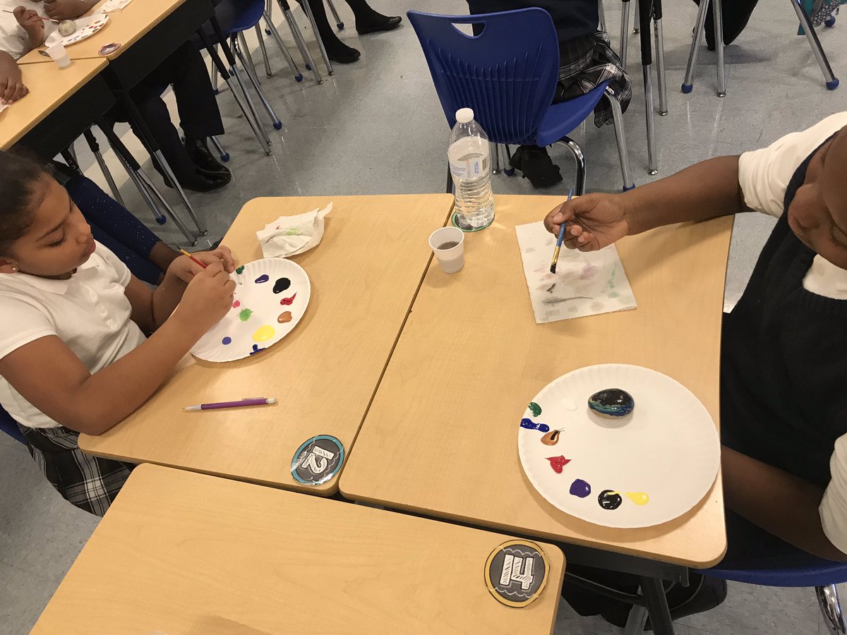 MrsLopes6's tweet photo. 5B Being Inspirational! They enjoyed being creative and were in tune with making their rock unique and inspiring!! #paintingrocksforinspiration @SJP2CALowerMill @SJP2CA https://t.co/tTG7j8ReP3