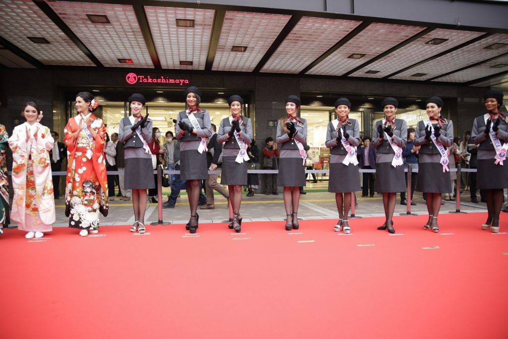 Miss International Vote Yokohama Takashimaya Minatomirai Pukari Jetty 横浜高島屋で振袖と高島屋の制服に身を包んだミス達 Vote For Your Favorite Contestants Right Now T Co Jdzbmmccua Missinternational18 Miss International Vote Yokohama Takashimaya Minatomirai Pukari Jetty 横浜高島屋で振袖と高島屋の制服に身を包んだミス達 Vote For Your Favorite Contestants Right Now T Co Jdzbmmccua Missinternational18